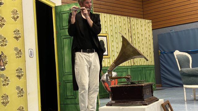 Marco Rolfes bei der 2. Aufführung für Klasse 3 und 4