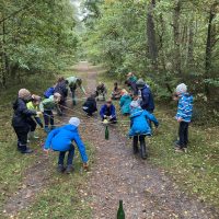Station: Balltransport von Flasche zu Flasche