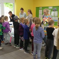 Verkaufsstand des Schulvereins