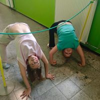 Limbotanz bei der Pirateninsel (Angebot des 2. Jahrgangs)