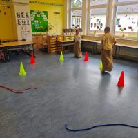 Sackhüpfen bei der Pirateninsel (Angebot des 2. Jahrgangs)