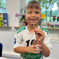 Schlüsselanhänger basteln (Angebot des Schulkindergartens)